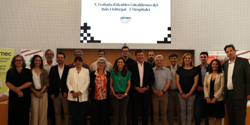 Pimec reuneix les alcaldies del Baix Llobregat per analitzar la situació i els reptes del comerç local del territori